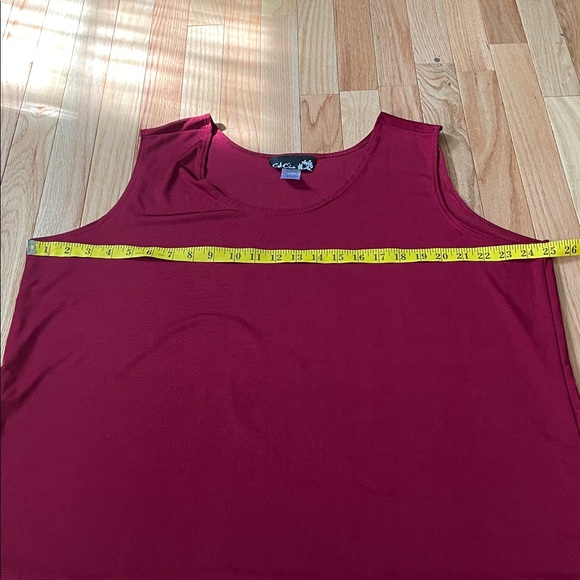 CSC Studio Top Womens 2X Red Sleeveless Blouse Minimalist Mature Modest - Picture 3 of 7